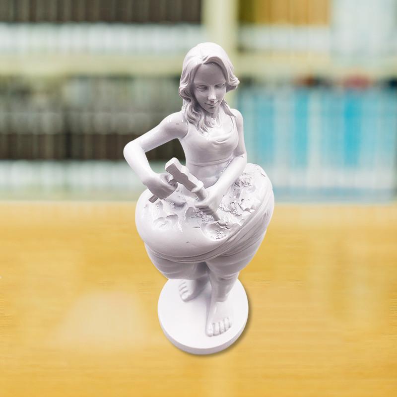 Modern Minimalist Resin Sculpture Plump Woman Goddess For Beauty Salons