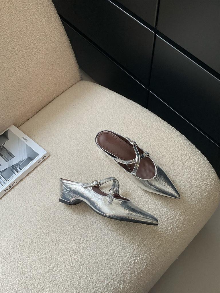 Retro Pointed Head Half Slippers Women's Shoes Wear Thick Heels Pointed Lazy Cool Slippers Summer