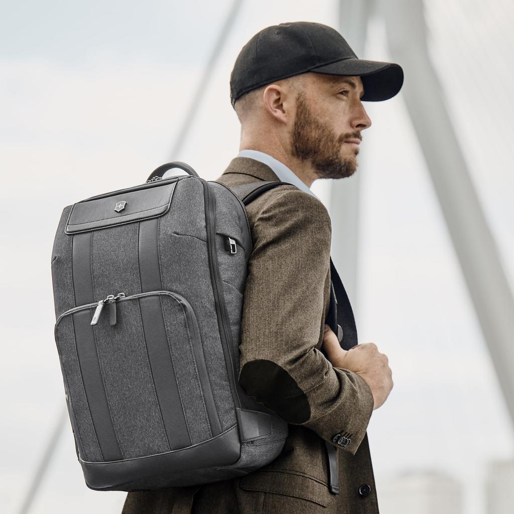 Victorinox Architecture Urban2 Deluxe This functional and spacious backpack offers ample storage for your organizer and a water bottle Personalization