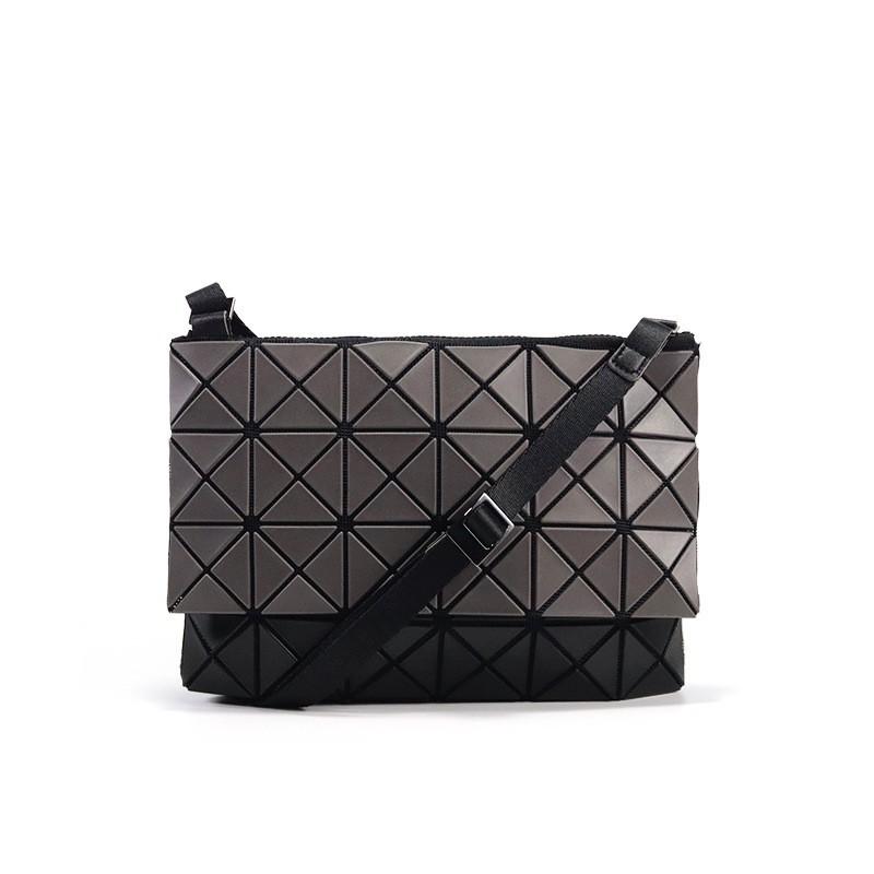 

Live Streaming Dual Color Double-sided Kangaroo Bag Blocked Geometric Grid Hand-held Women s Single Shoulder Diagonal Cross 408