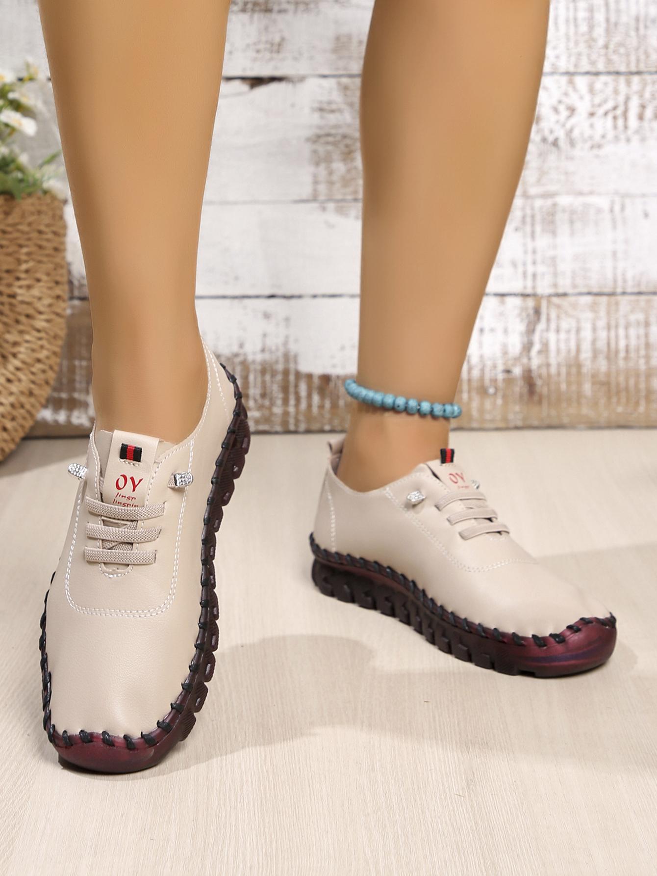 Модные женские туфли на плоской подошве с круглым носком — фото 4