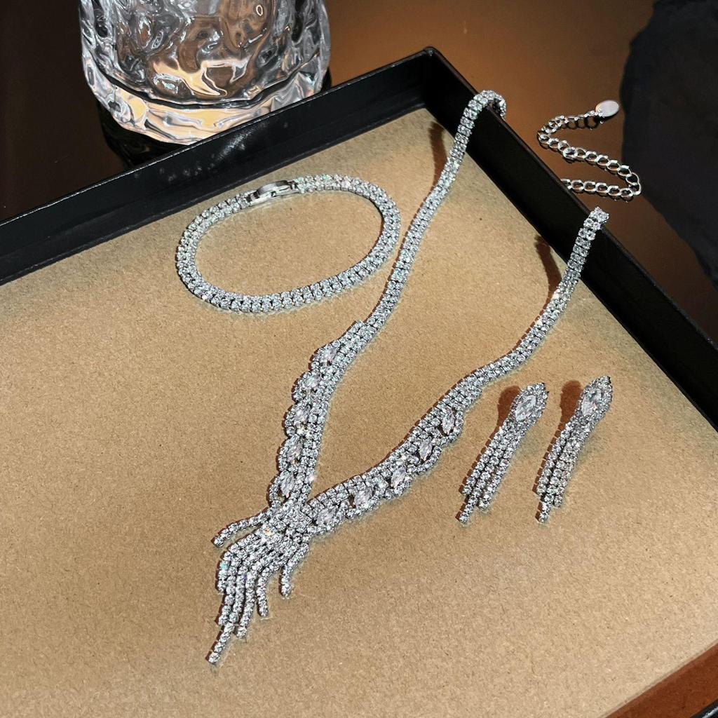2024 Summer Luxury Rhinestone Jewelry Set: Earrings, Necklace, & Bracelet for Women