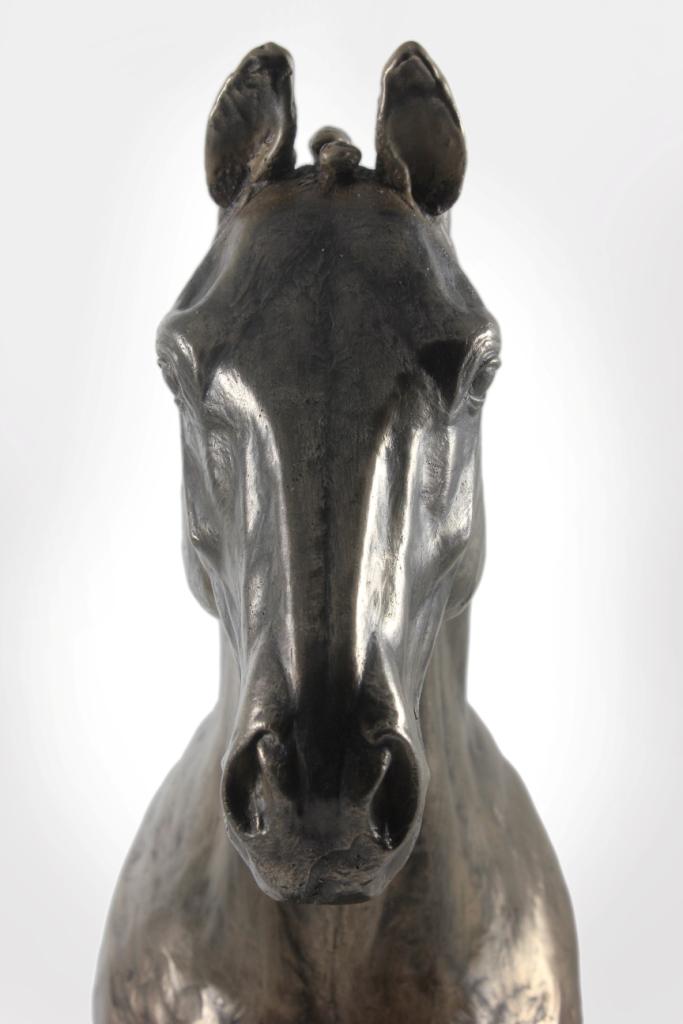 Hanoverian Horse - a Large Statuette with a Horse, a Bust On a Stone Base, a Prestigious Award In the Art-Dog Brand Competition.