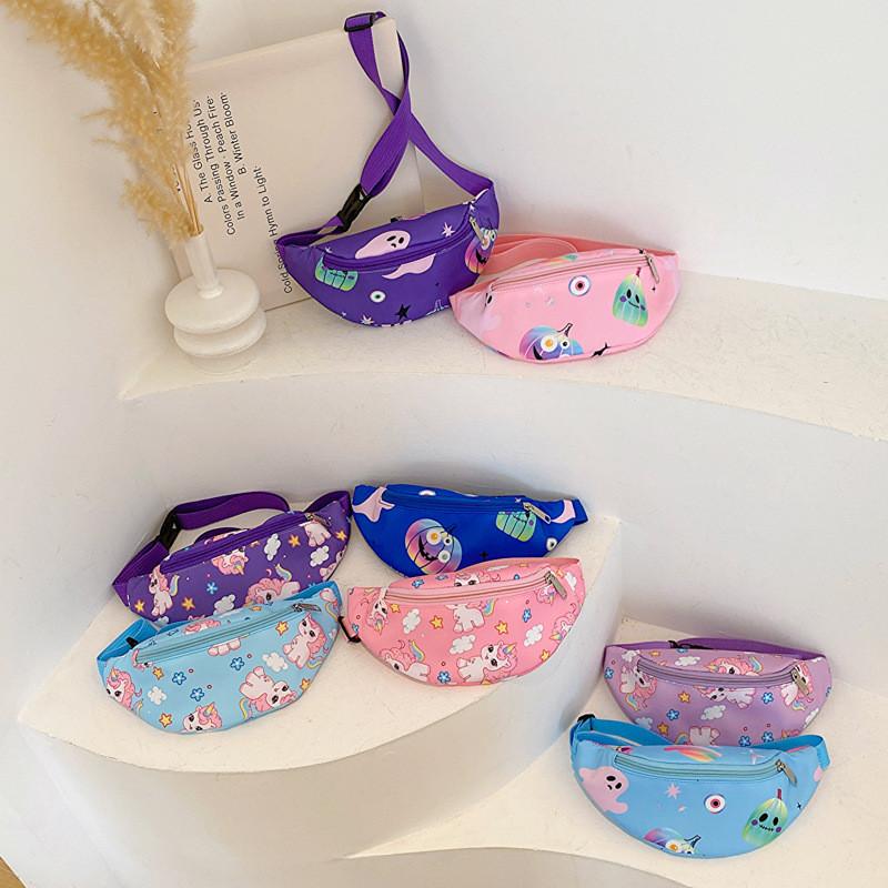 Modische, leichte Umhängetasche mit Kürbis- und Einhornprint, die man einfach über die Schulter schieben kann.