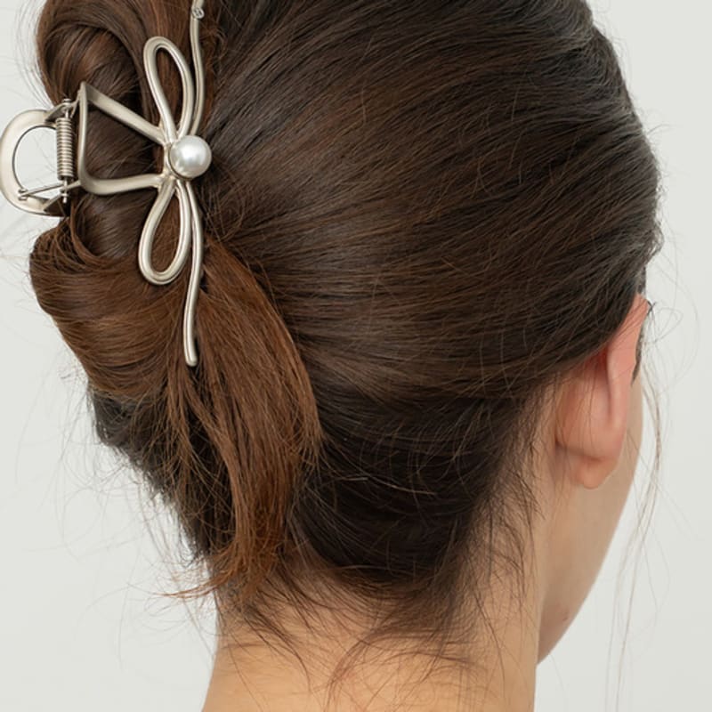 

Ssecondo Lily pearl metal hair claw clip_7 colors Metal brown