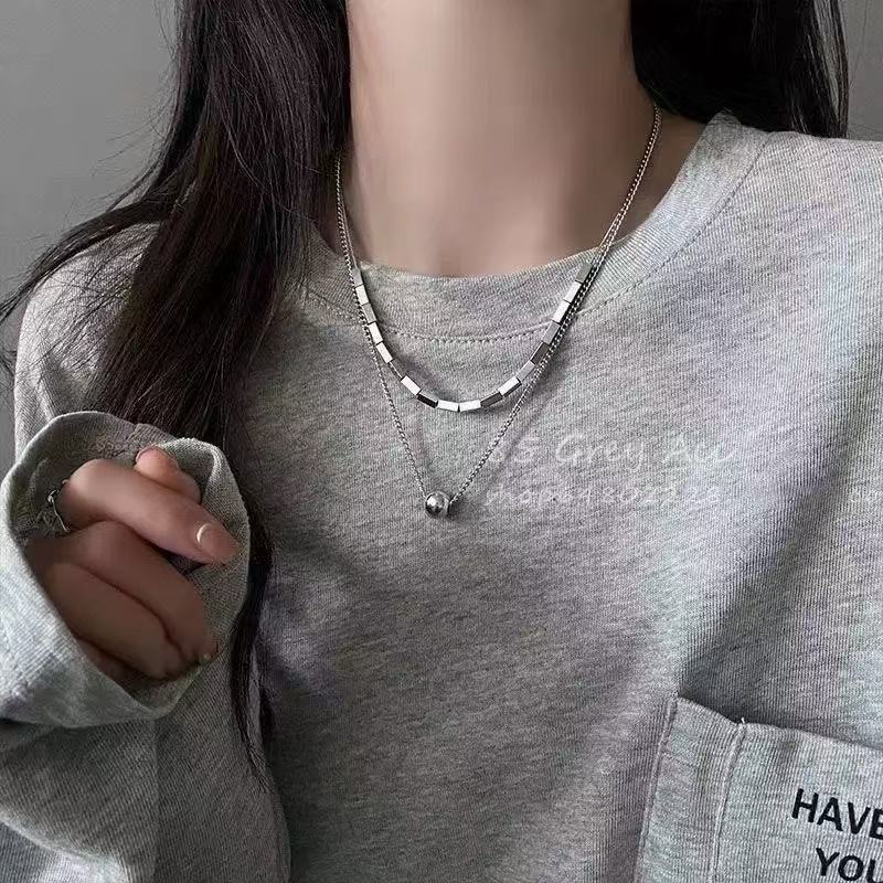 Autumn and Winter Tiger's Eye Stone Leather Rope Pull Necklace Female Merad Yadan Long Sweater Chain Simple and Fashionable Collarbone Chain