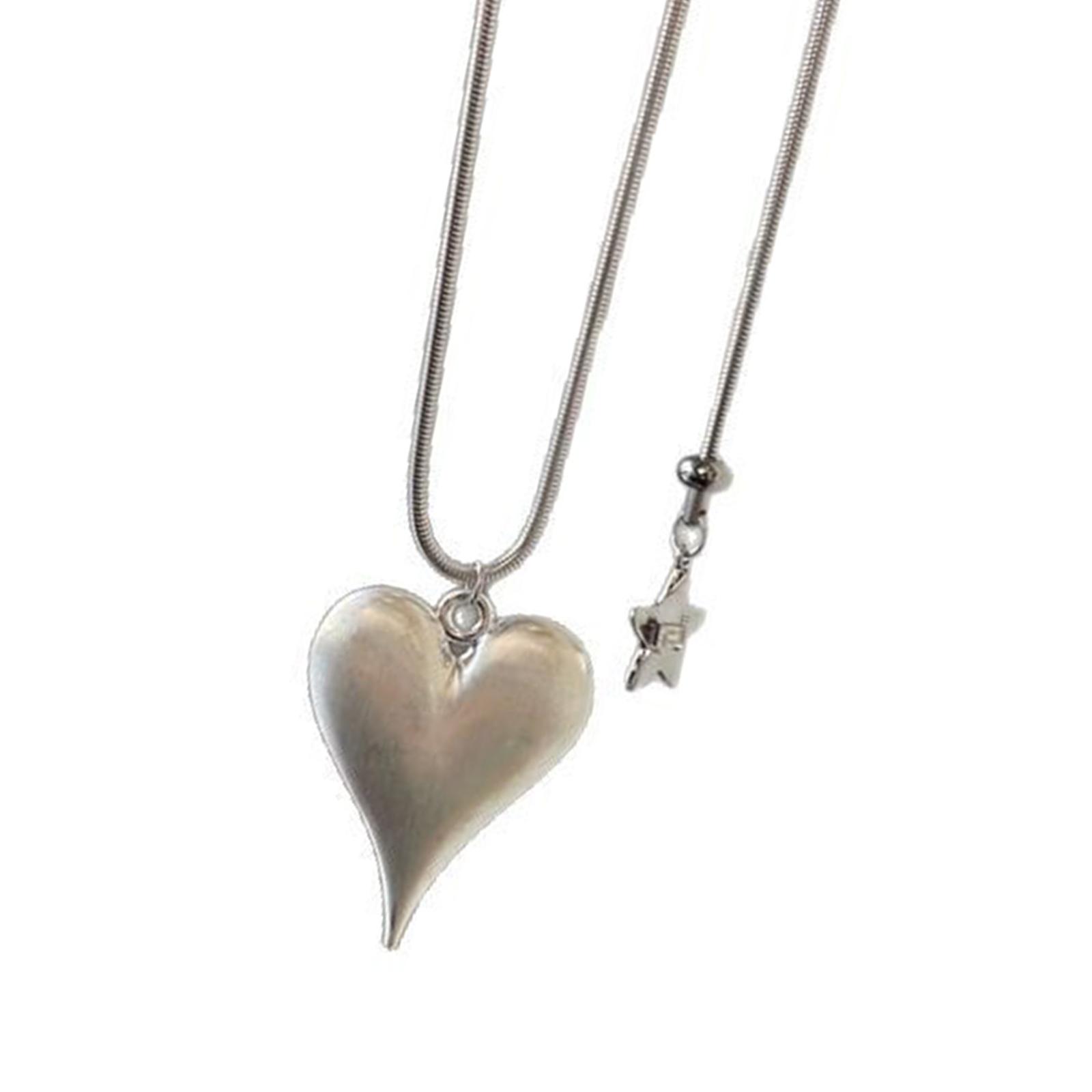 

Stylish Heart Pendant Necklace Chain Necklace Handmade Necklace Alloy Texture Suitable for Party and Everyday Wear 1