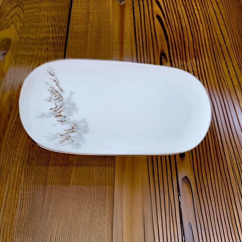 Luxury Gold Rim Bone China Tableware Set: Elegant Ceramic Plates, Bowls, and Dishes for Home and Hospitality Use