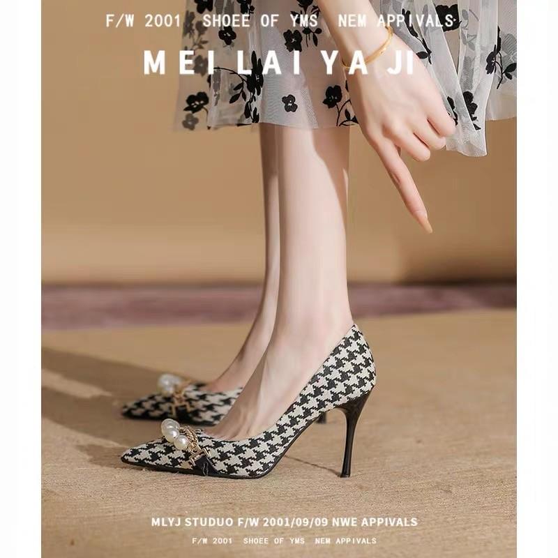 BITRE Shoes 2024 Spring Women Pumps Pearl Metal Chain High-heels Checked Grain Stilettos Women Heels Luxury Banquet Shoes