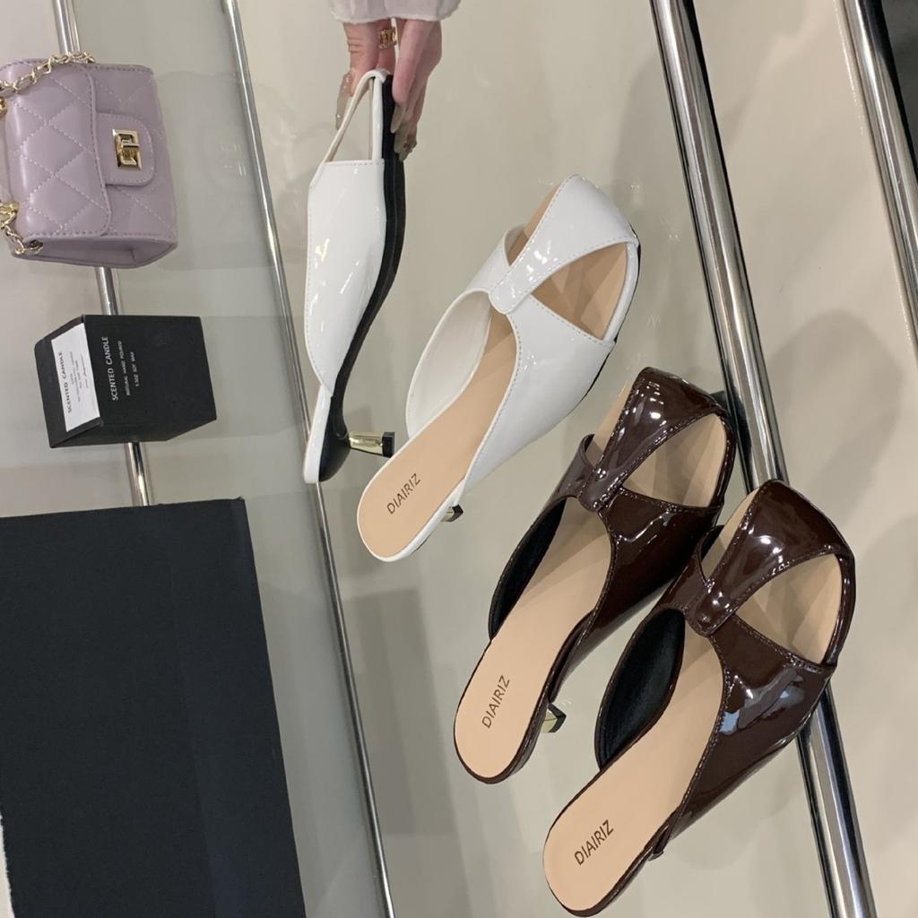 2025 Spring and Autumn New Fashion Versatile Korean Edition Baotou Slippers Women's Outer Wear Square Head Hollow Flat Bottom Cool Slippers