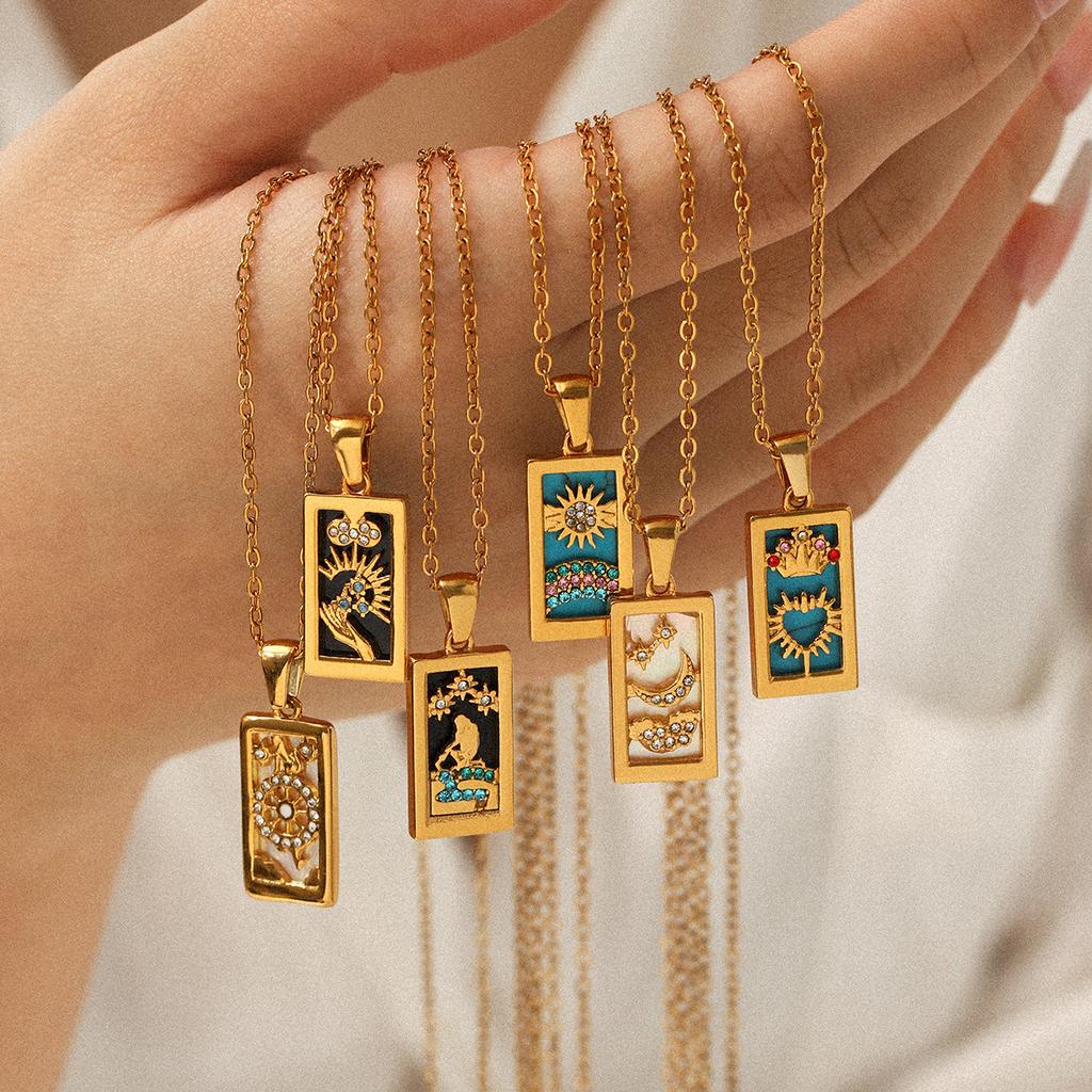 Fashion Pendant Necklace 18K Gold Stainless Steel Diamond Inlaid Tarot Card Necklace Accessories for Women