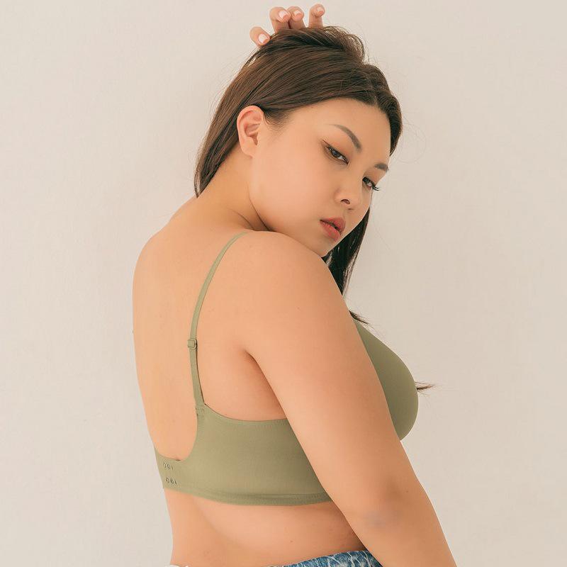 Women's Plus Size V-Neck Wire-Free Soft Support Bra with Removable Cups