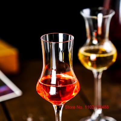 Vintage dizajnový sklenený pohár na whisky Profesionálny pohár s vôňou s tenkým pásom Tulipán pohárik na whisky s nosom na brandy