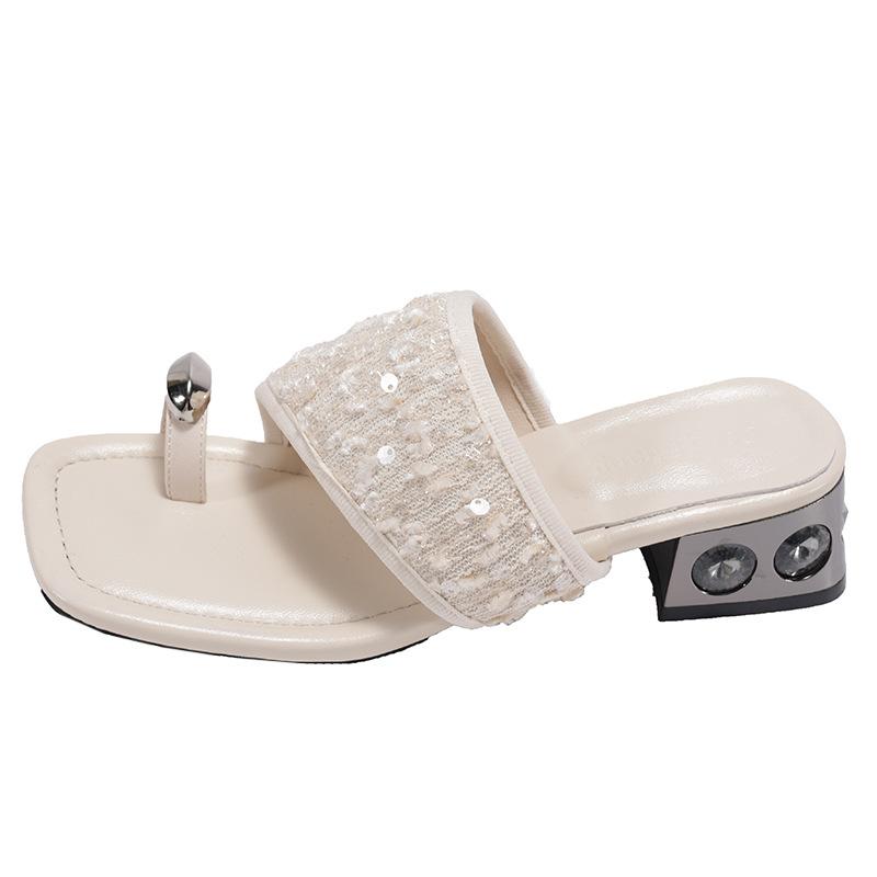 Flat-bottomed Retro Cover Toe Cool Slippers Fairy Shoes 2025 New Summer Wear Soft-soled Beach with Skirt Sandals