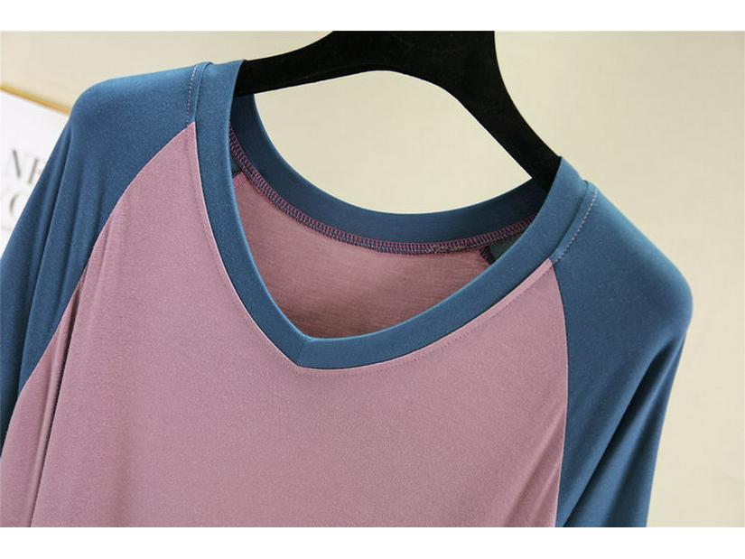 Καλοκαιρινό φόρεμα με φαρδιά λαιμόκοψη από μοντάλ, κοντά μανίκια και πλαϊνά σκισίματα