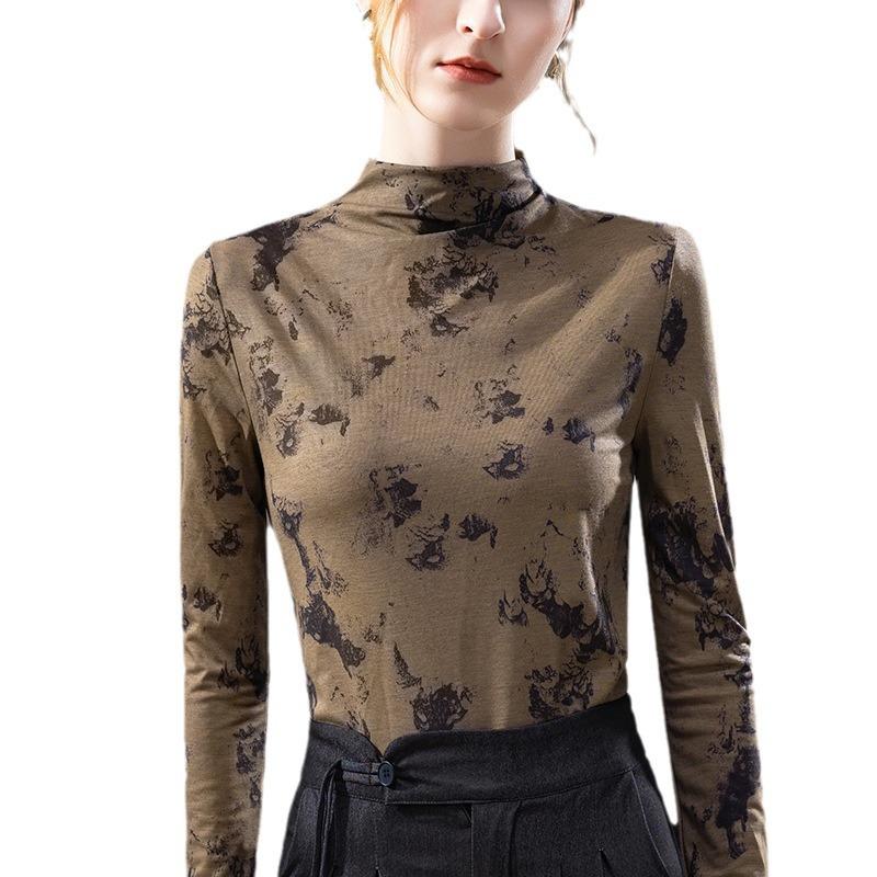 Semi-turtleneck Bottoming Shirt Women's Year New Women's Clothing Retro Printed Foreign Style Shirt Temperament with Waist Top