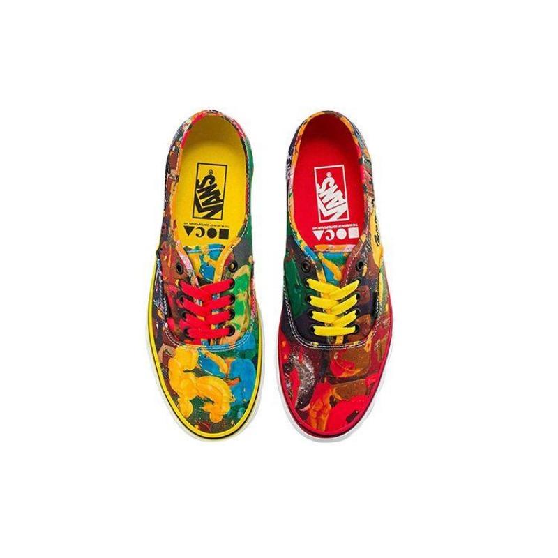 MOCA x Vans Authentic Collaborazione Scarpe da Skate Unisex Basse Multicolore VN0A5KRD8CR