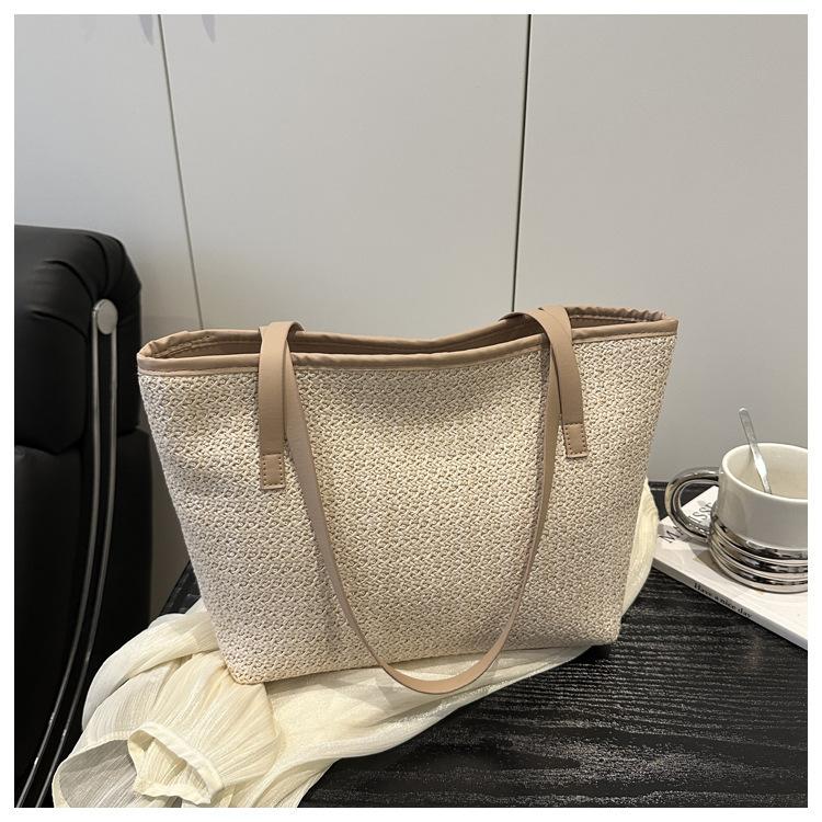 Source manufacturer straw woven bag, new beach woven straw bag, shoulder women's bag, Japanese and Korean simple leisure vacation bag