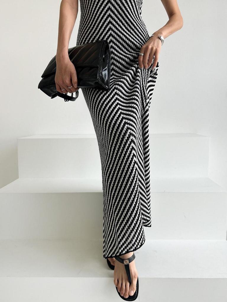 Patchwork Sleeveless Slim-Fit Knitted Dress