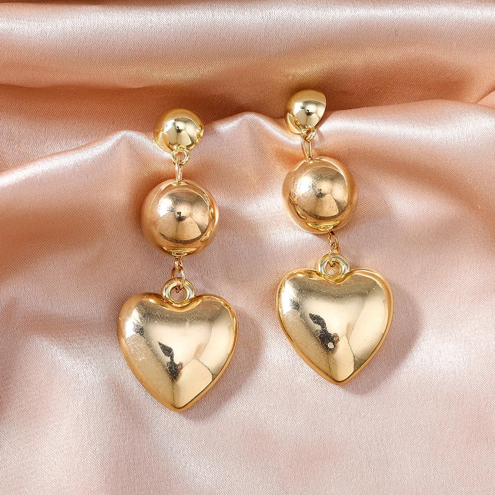 Fashion Gold Color Love Heart Earrings for Women Girls Crystal Stud Earrings Party Holiday Jewelry Gifts
