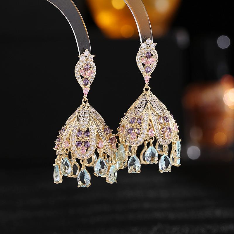 High-end Micro-inlaid Zircon Green Butterfly Fringed Heavy Industry Earrings French Light Luxury Dress Accessories
