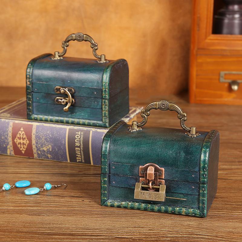 Wooden Antique Storage Box Medieval Vintage Suitcase Treasure Chest Necklaces Jewelry Organizer Gift Box with Lock Big Photo Box