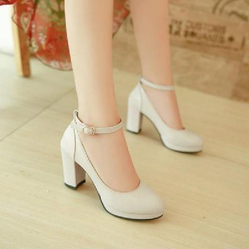 Z2025 new girl style sweet shallow mouth single shoes women's medium heel thick heel high heels one-word buckle versatile fashion women