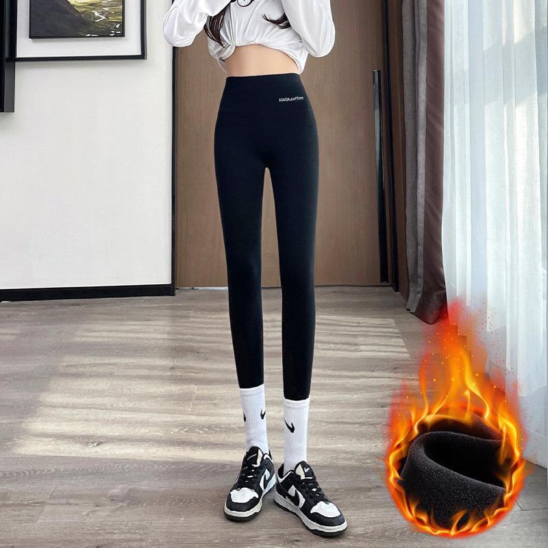Plus-Size Women's Fleece-Lined Slimming Leggings for Autumn and Winter - Warm, Thick, Wearable Outdoors, Suitable for 200 Jin