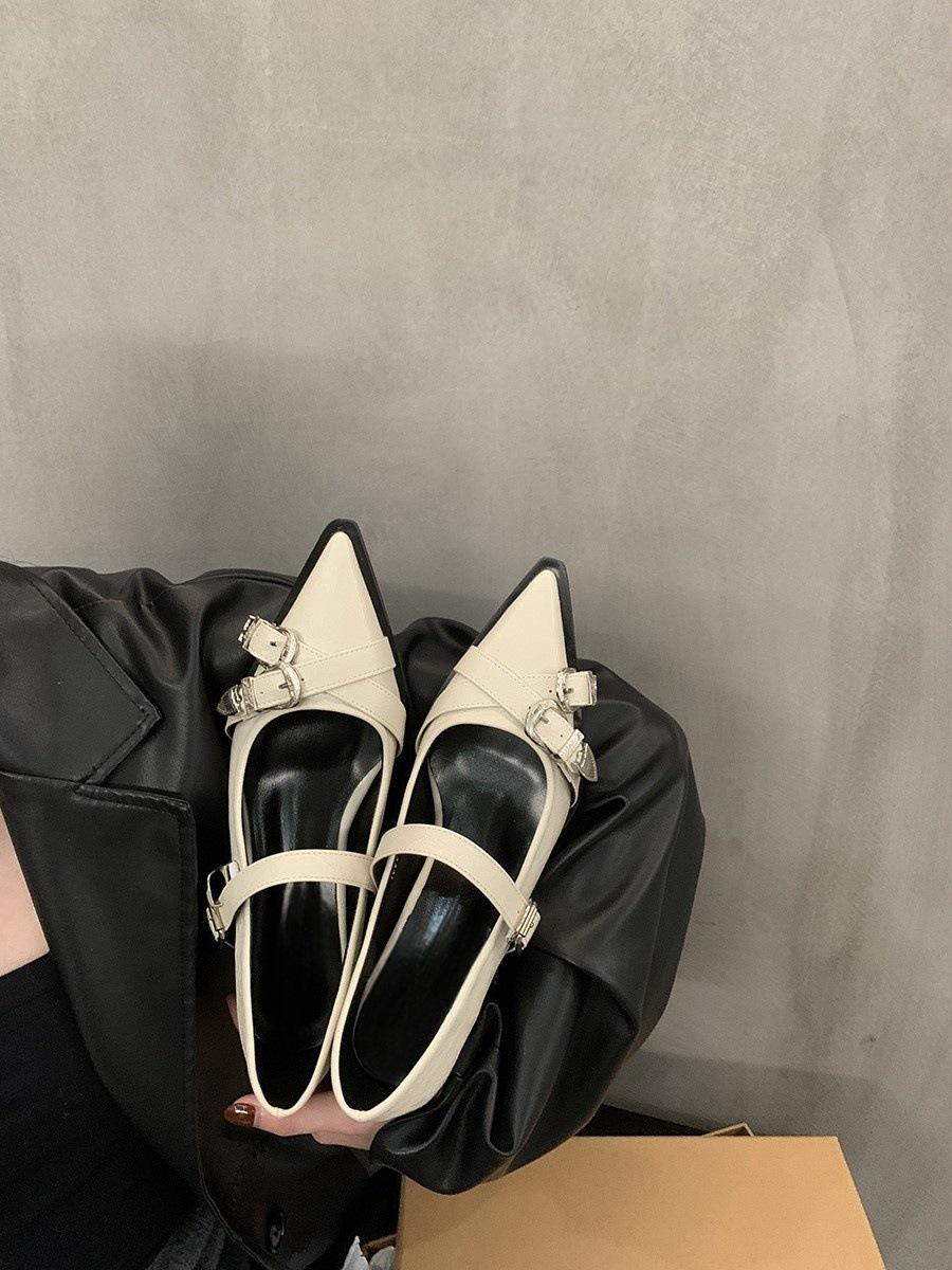 

Thick heel retro black pointed single shoes women s shoes 2025 new autumn and winter French Mary Jane evening small leather shoes 35