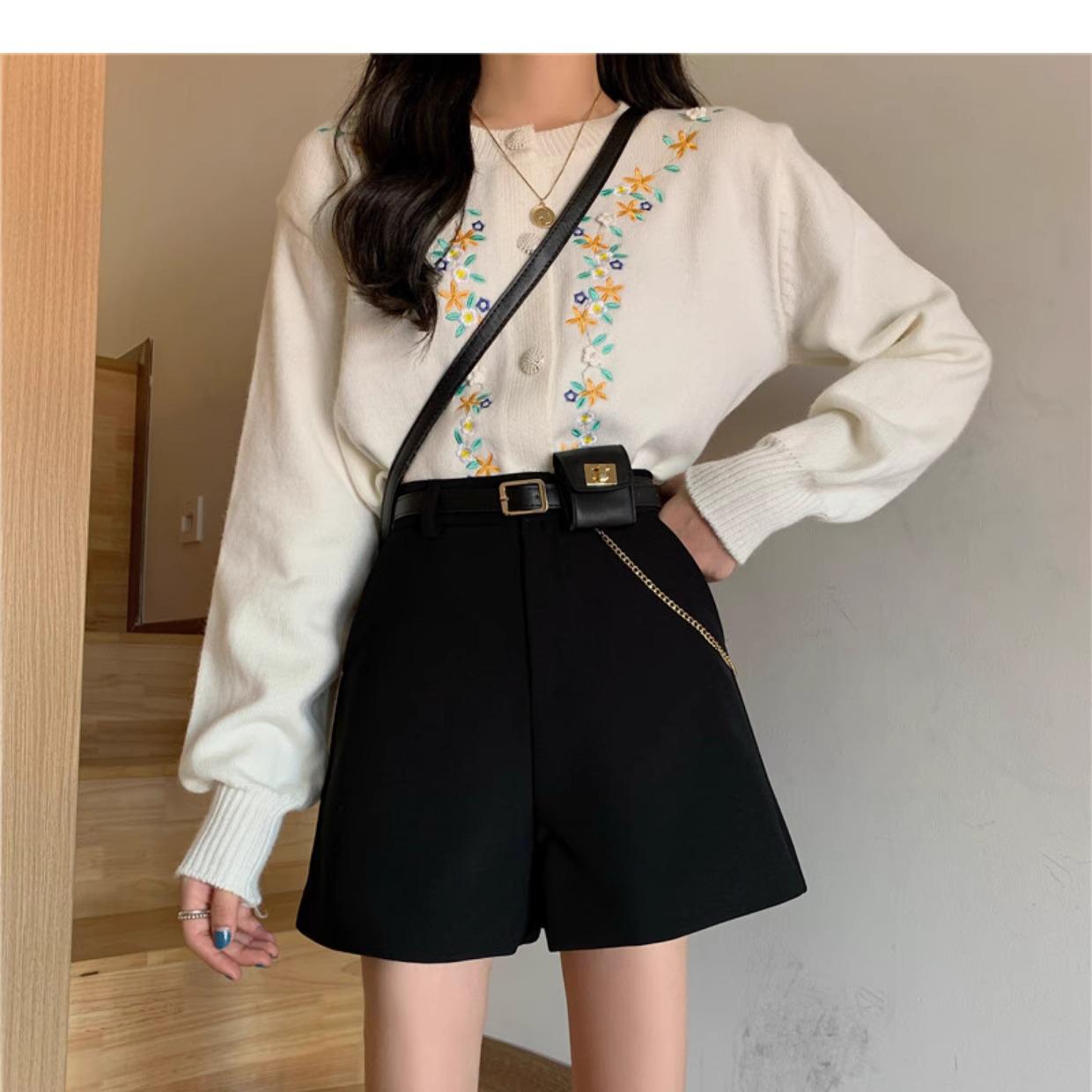 

Женские шерстяные шорты широкого кроя 2023 года: Высокая талия, облегающий А-силуэт для повседневной носки осенью/зимой с ботинками M