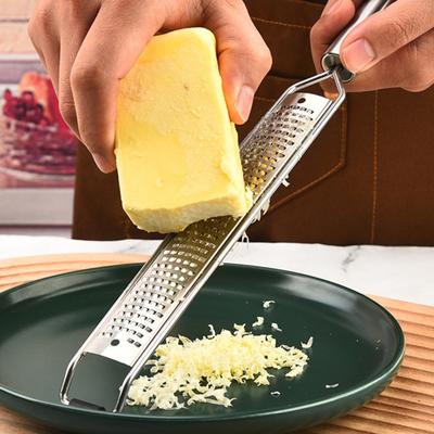 Grattugia per Limone e Formaggio in Acciaio Inossidabile Sbucciatore per Agrumi con Manico Antiscivolo Utensile da Cucina Multiuso per Agrumi Parmigiano Zenzero