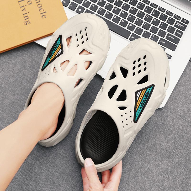 Sandals men's summer wear non-slip soft bottom breathable outdoor leisure sports driving hole beach bag head slippers