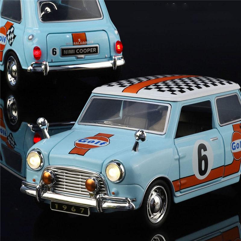 1:32 Morris Mini Cooper S Alloy Classic Sports Car Model Diecast Metal Track Racing Car Vehicles Model Sound Light Kids Toy Gift
