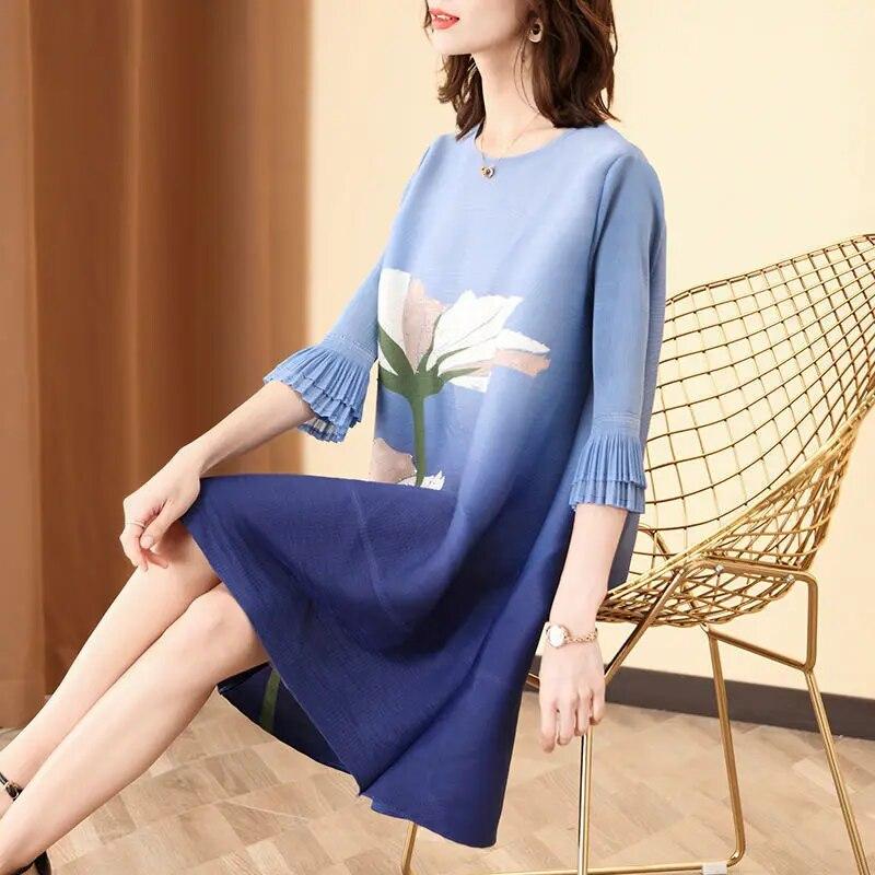 Dresses for Women New Fashion Commuter Speaker Sleeve Pleated Dress Summer Temperament Age-age Printing Loose Thin Skirt