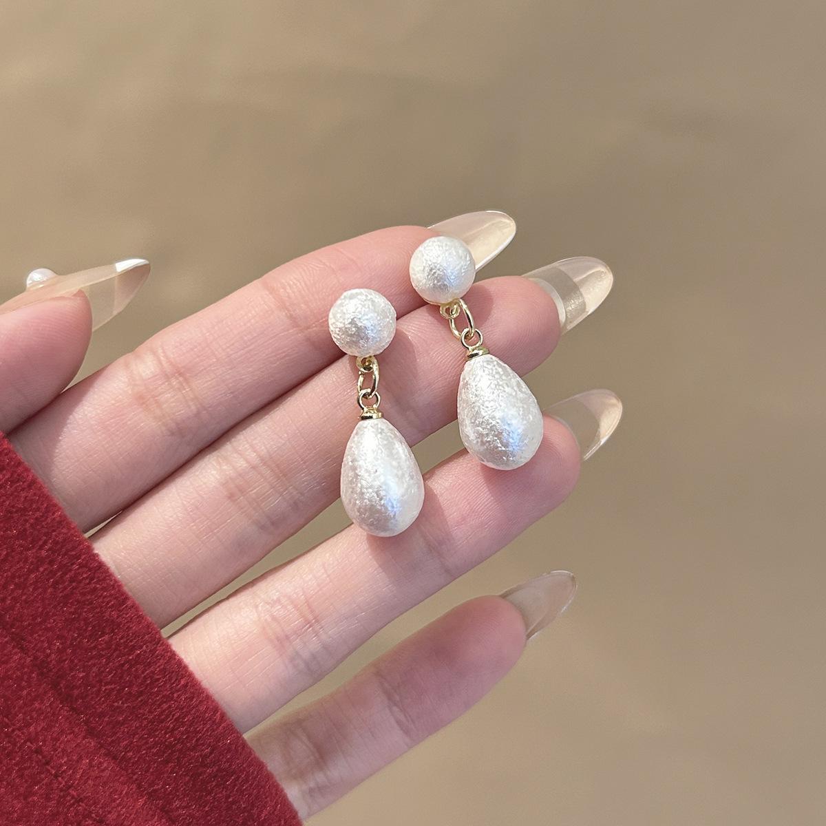 Silver Needle French Drop Tassel Pearl Earrings - Elegant, Sweet, and Fashionable.