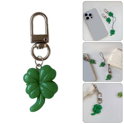 Semplice cordino per telefono con catena verde a quattro foglie, ciondolo per telefono, decorazione, accessori carini per telefono