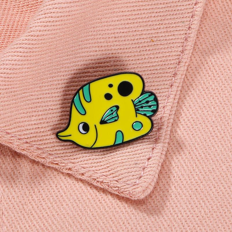 New Pretty Cartoon Square Fish Design Enamel Brooches Cute Clownfish Collar Pins Clothes Accessories With Freeshipping