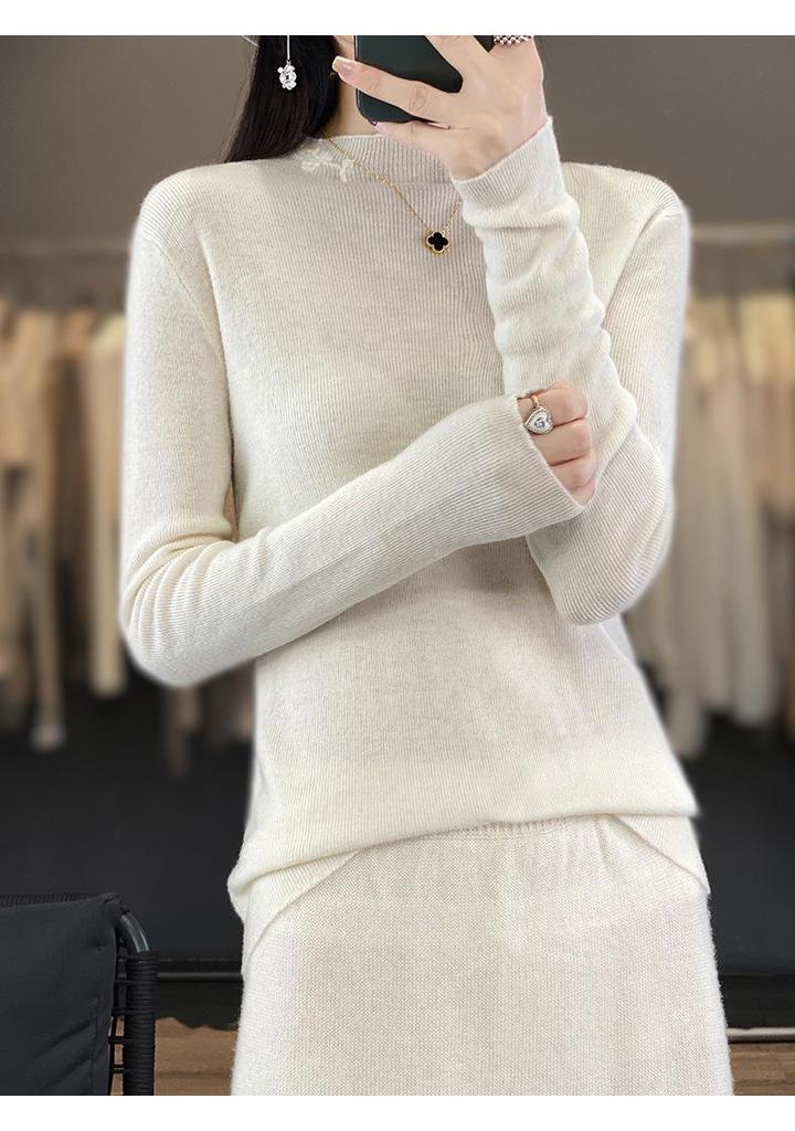 Women's Warm Embroidered High Neck Knit Wool Sweater - Semi-Thin Pullover for Autumn/Winter