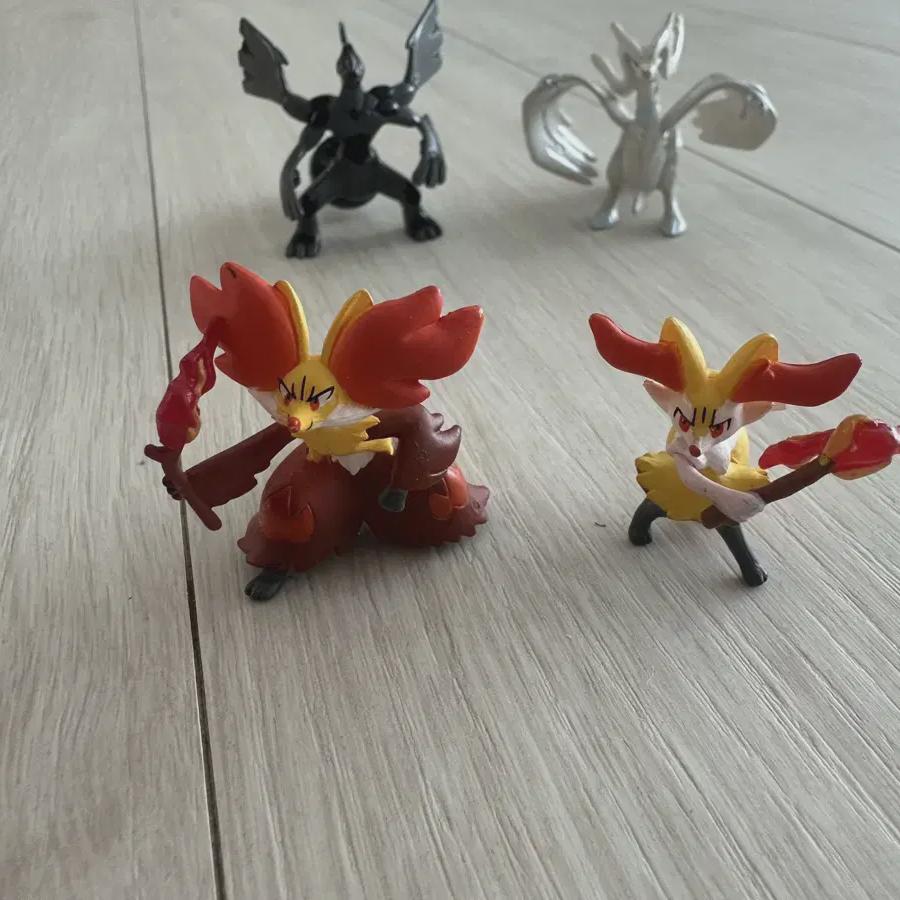 

Фигурки покемонов