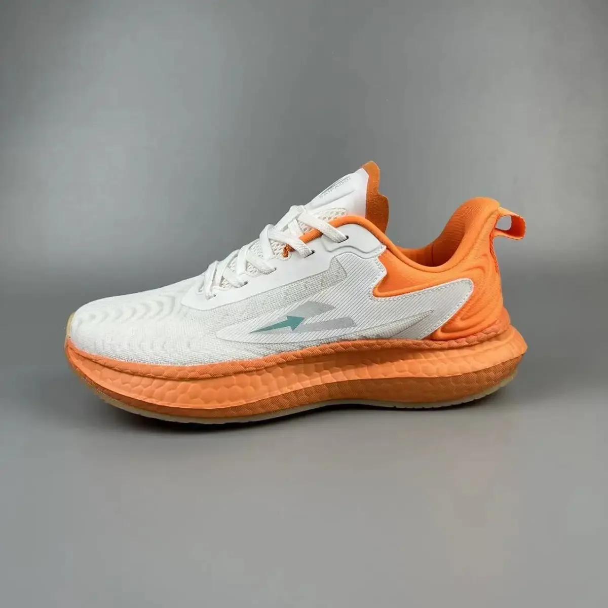 

2025 New Luxury Outdoor Sports Shoes for Men Women Top Quality Walking Jogging Sneakers Brand Unisex 36