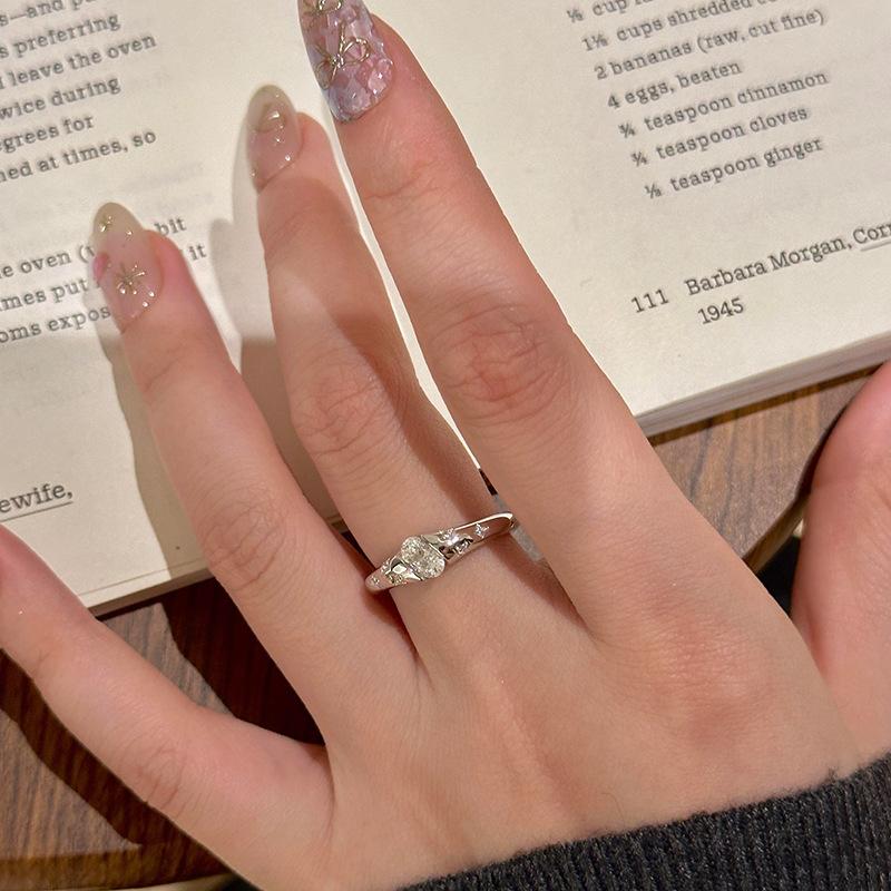 

Chic Moissanite Geometric Ring For Women Versatile Timeless Open Adjustable Style J6087