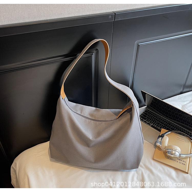 

Холщовая сумка женская большой вместимости 2025 новая на плечо сумка-мессенджер универсальная простая повседневная сумка-тоут для通勤 женская сумка серый