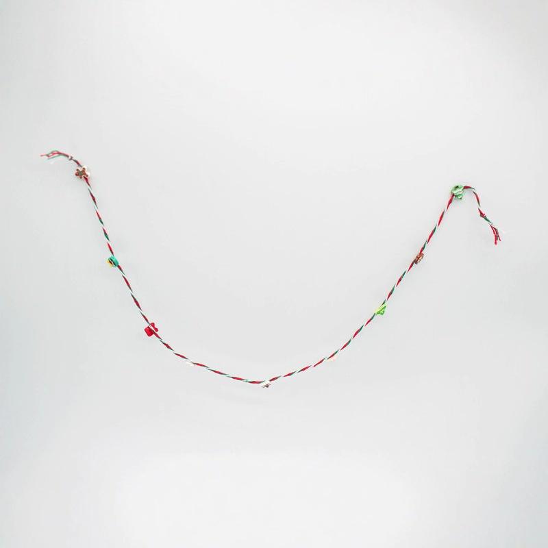 2 Stück Puppenhaus Mini Buntes Seil Dekoration Geschenk Hängendes Stück Heimdekoration Weihnachtsbaum DIY Zubehör Anhänger