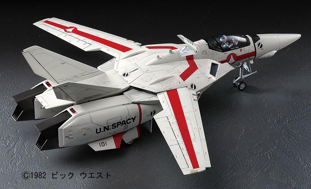 Hasegawa Super Dimension Fortress Macross Valkyrie Vermilion Platoon Scale Plastic Model Kit MC02 VF-1J/A 1/48