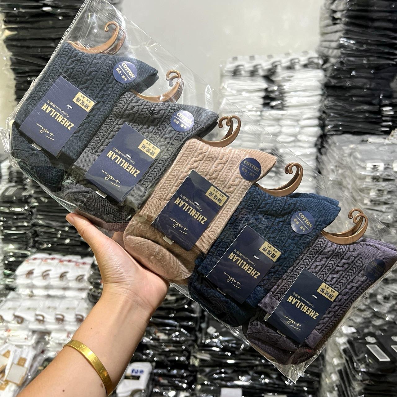 

Спортивные носки Детские носки средней длины Носки-трубы Модные женские носки Чулки Мужские и женские хлопковые носки Zhuji Each pair has hooks