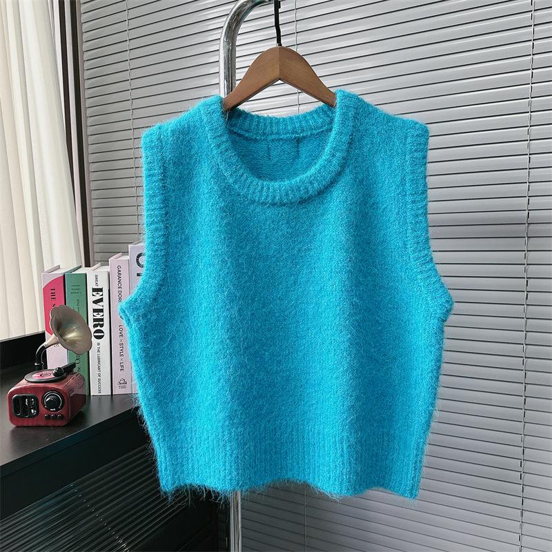 

Women s Spring 2025 Soft Knit Layered Vest – Gentle Style Round Neck Sleeveless Sweater One Size