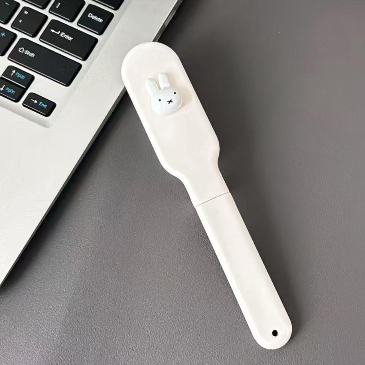 

Мини-массажная расческа Кролик Миффи - Портативная мягкая расческа для челки для студентов Bulk