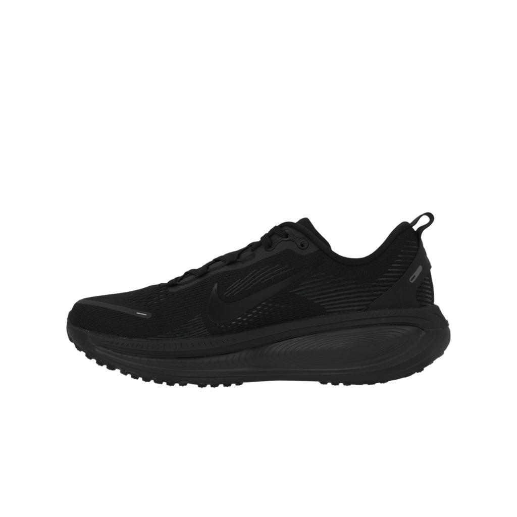 Nike Vomero 18 Triple Black Baskets pour Femmes Gris Fumée Foncé Gris Fumée Clair HM6804-004