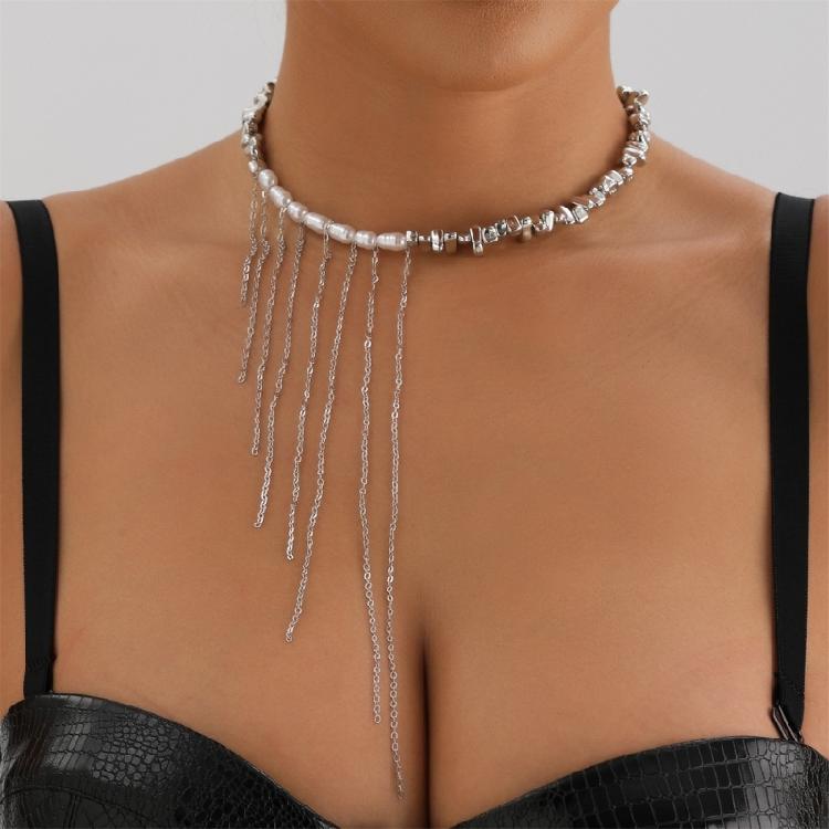 Irregular Bead Necklace with Multiple Tassels Adjustable Collarbone Chain Statement Choker for Fashion Enthusiasts