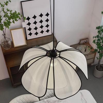 Boho Chandelier Flower Shaped Fabric Lampshade Chandelier Ceiling Light with E27 Bulb for Hallway Living Room Kitchen Study Cafe